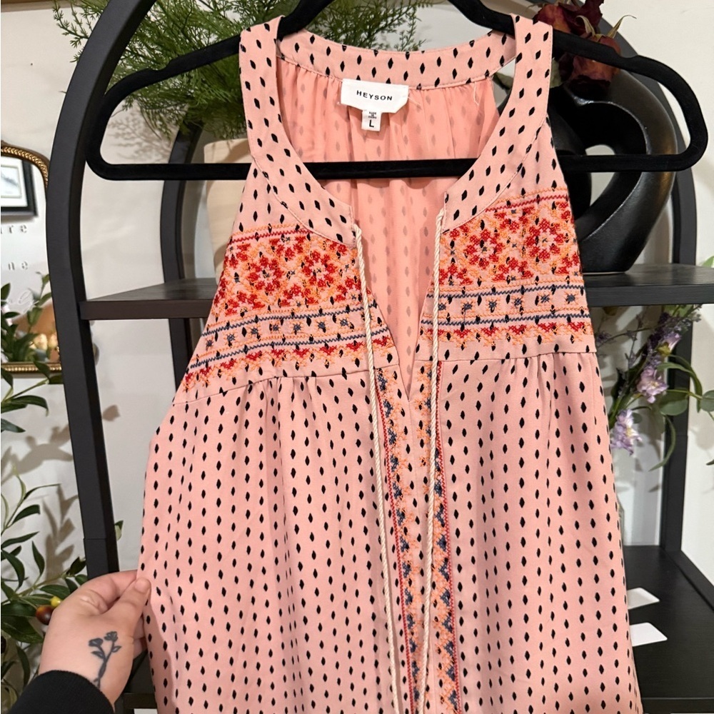 Heyson Peach and Black Patterned Tank Top size large - Picture 3 of 5